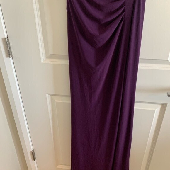 XSCAPE Off The Shoulder V-Neck Long Solid Gown Sz 4 - Picture 4 of 9